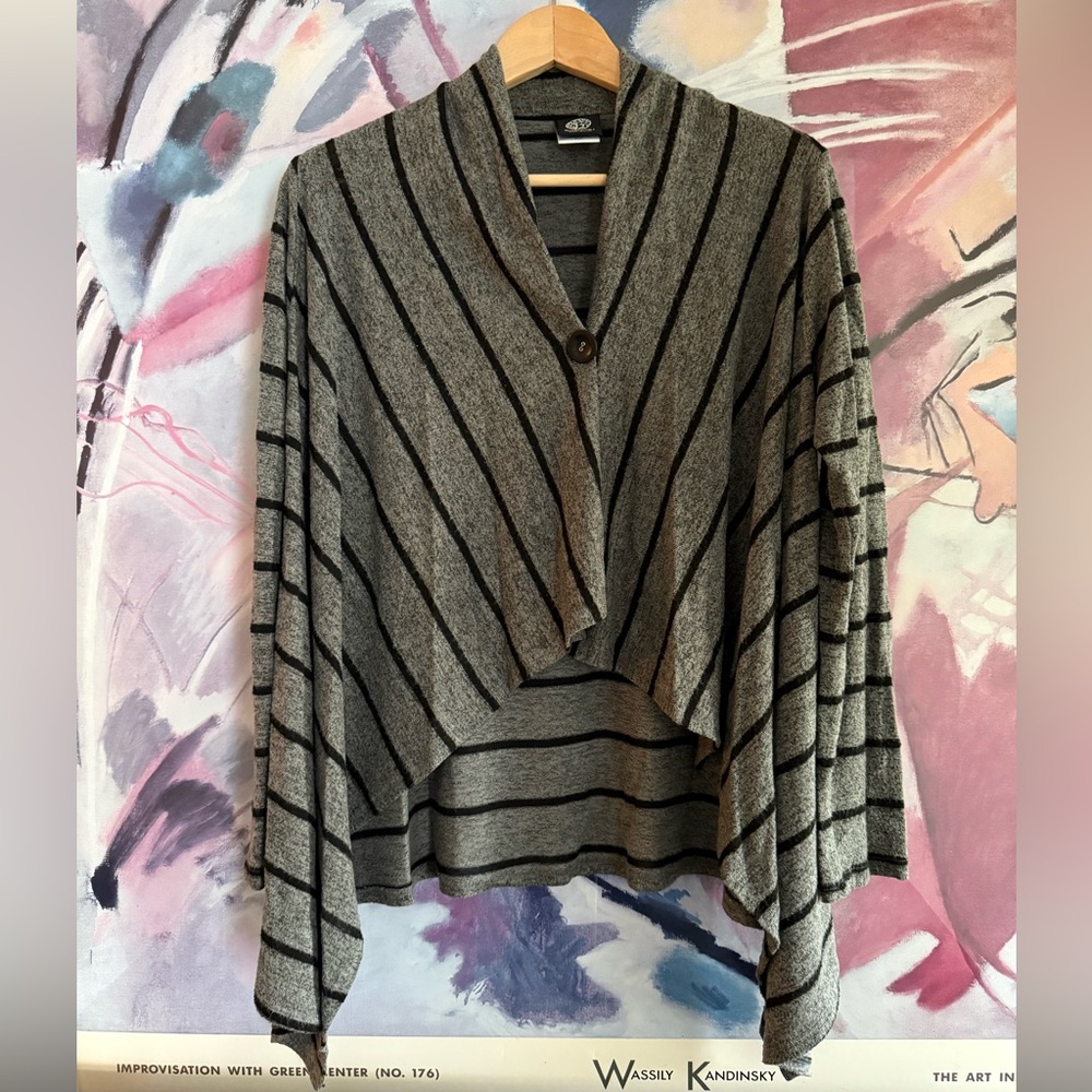 BOBEAU Modern Wrap Top sz Small